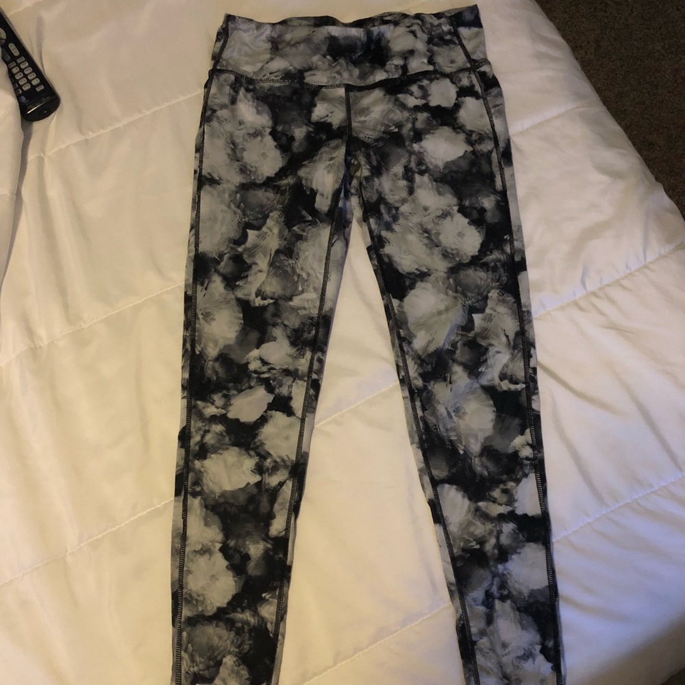 Athleta mid rise leggings